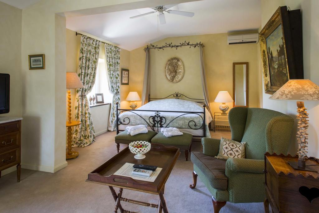 Bed and Breakfast Chateau Talaud Loriol-du-Comtat Номер фото
