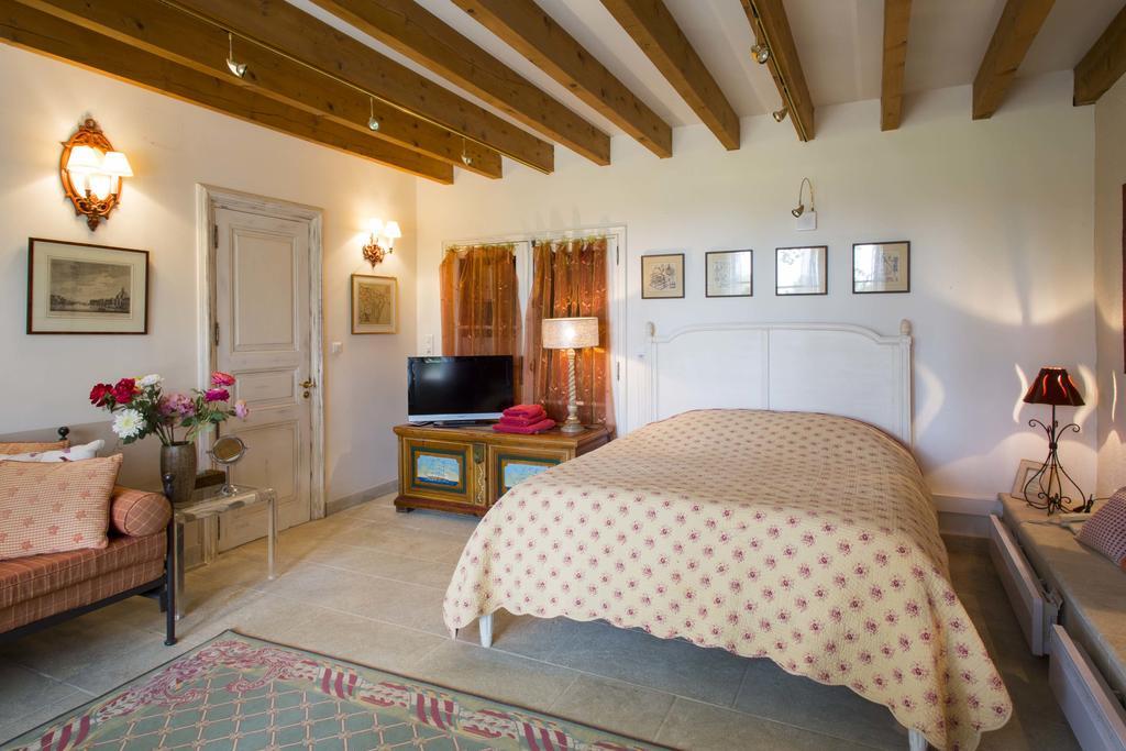 Bed and Breakfast Chateau Talaud Loriol-du-Comtat Экстерьер фото